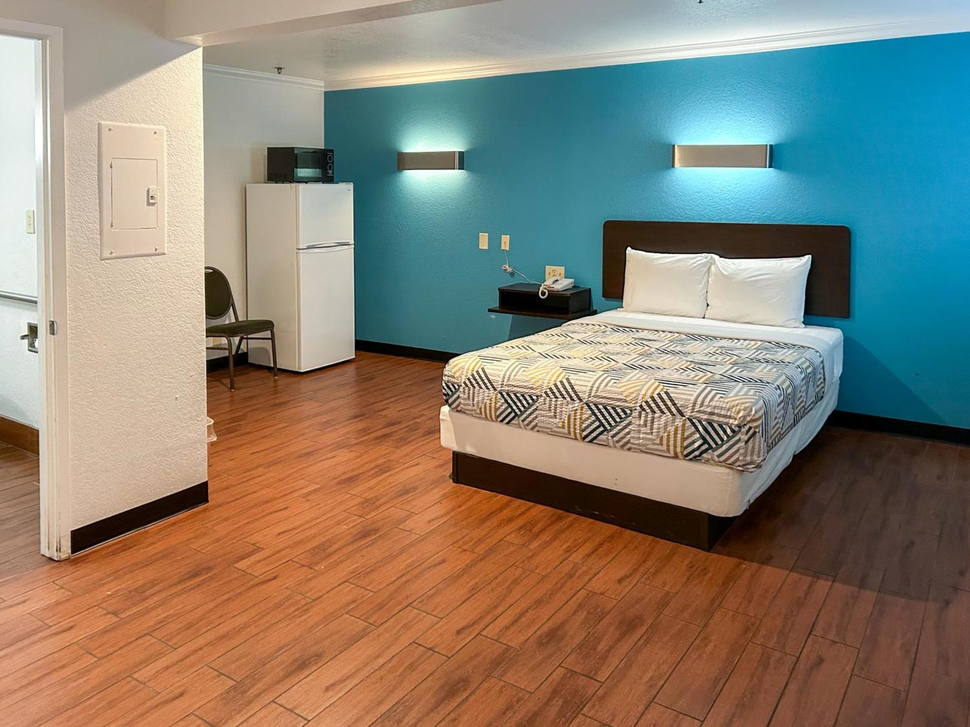 Motel 6 Ontario Ca Convention Center Airport Zewnętrze zdjęcie